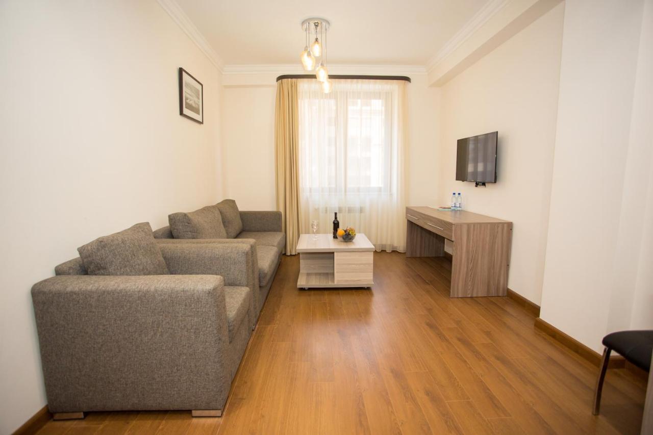 Welcome Yerevan Apartments Buitenkant foto